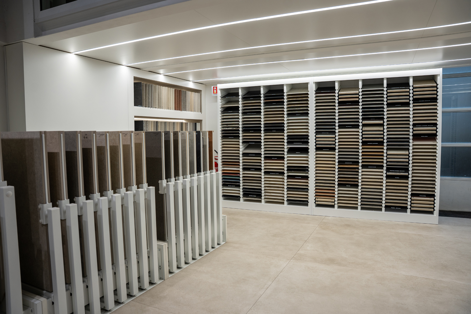SHOWROOM MILAN: Photo 9