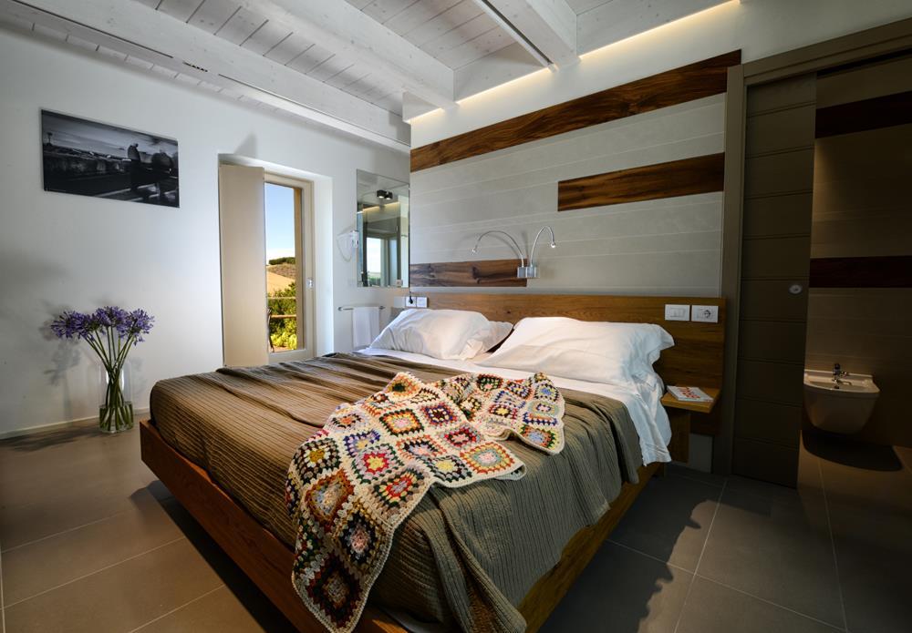Il Gallo Senone Resort Carrelage En, Bed & Bed Frame Accessories