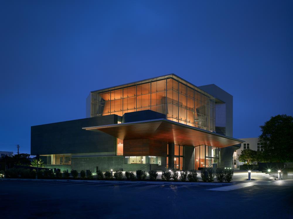 The Eli and Edythe Broad Stage: Photo 2